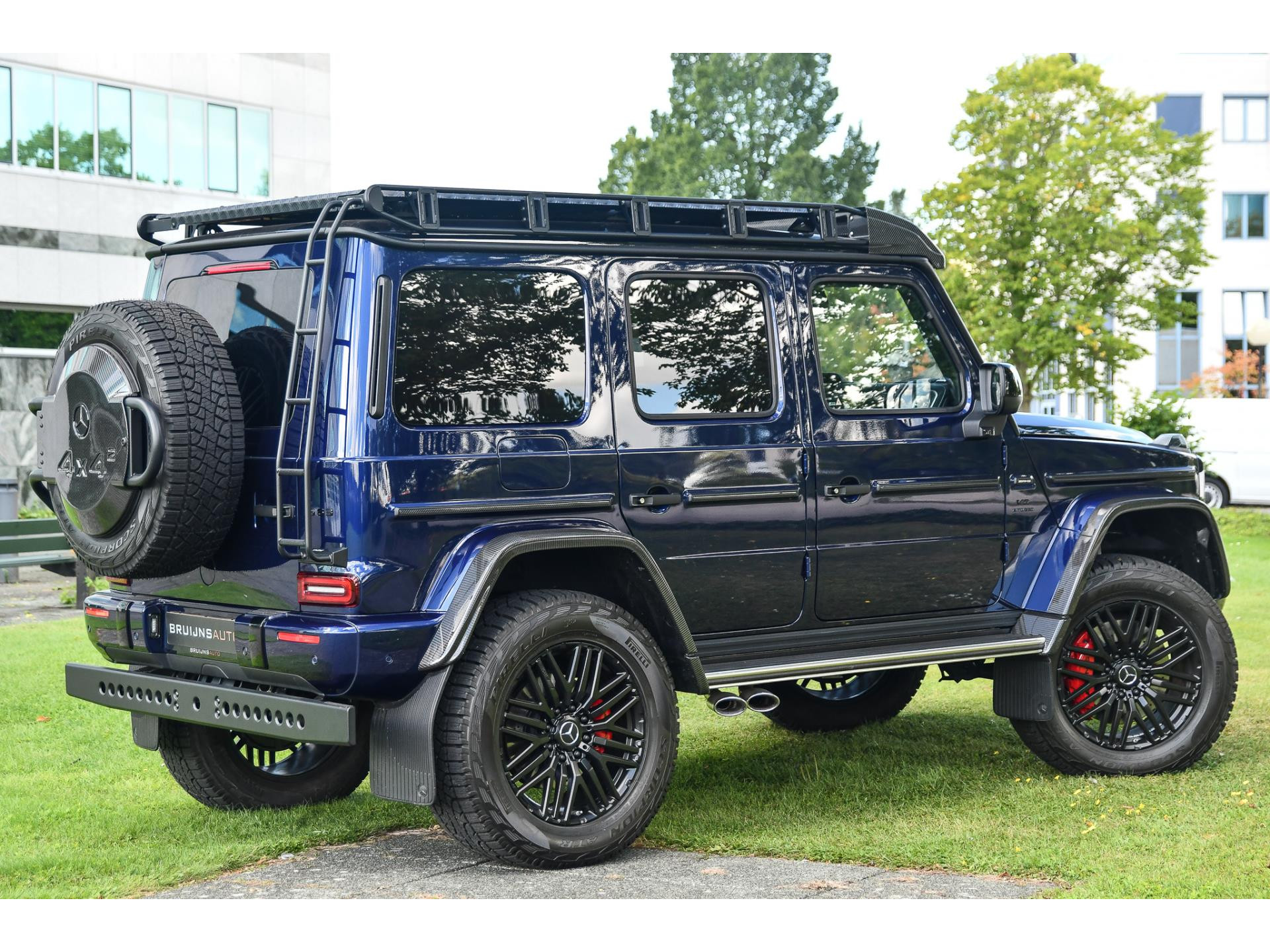 47320575-31.jpg